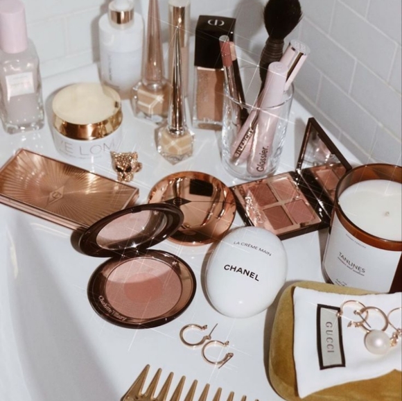 Makeup. - Picture 4 of 5